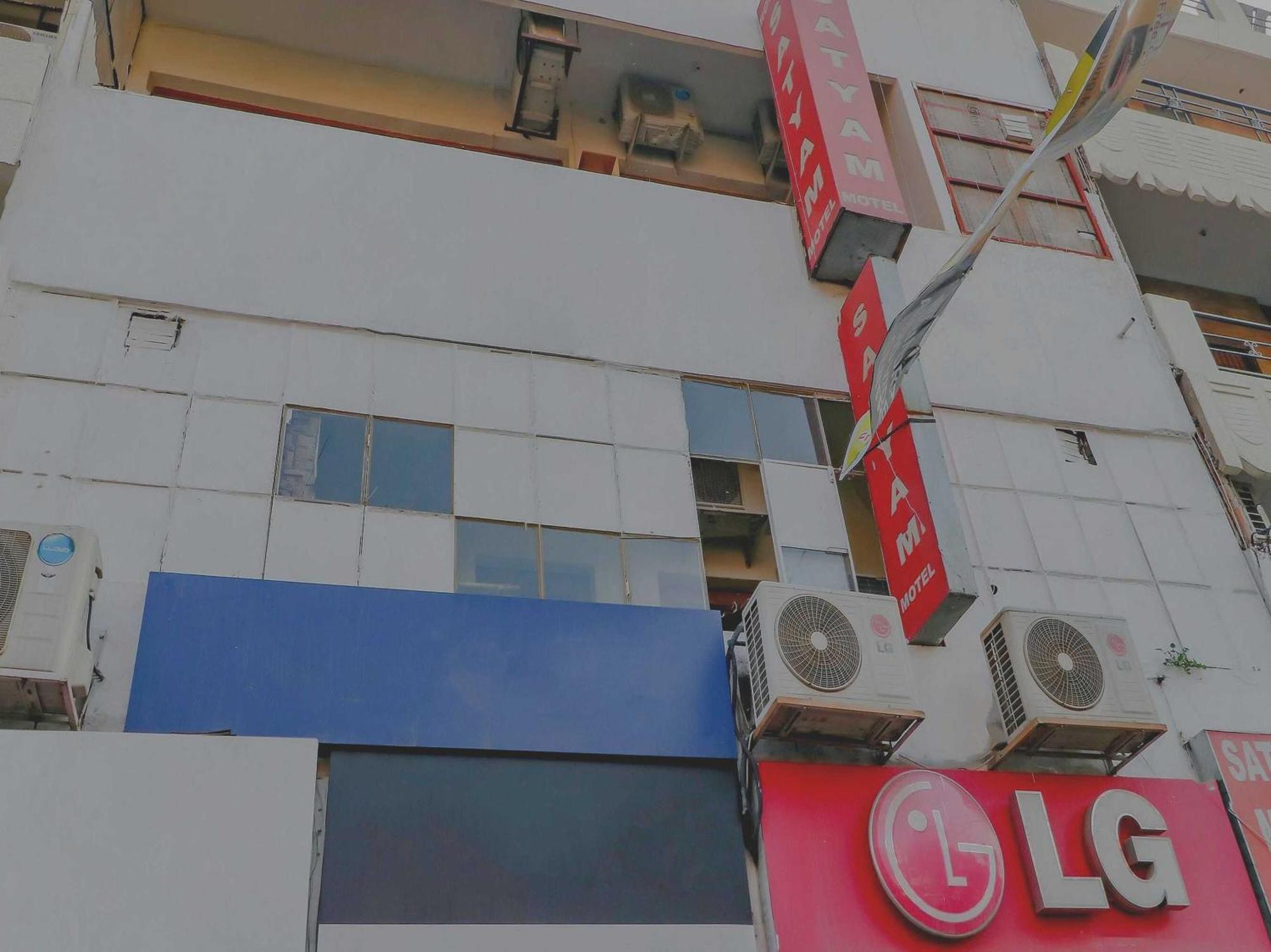 Hotel O Sameer Residency Chandigarh Exterior photo